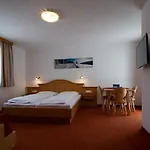 Essl In Guest house 3*