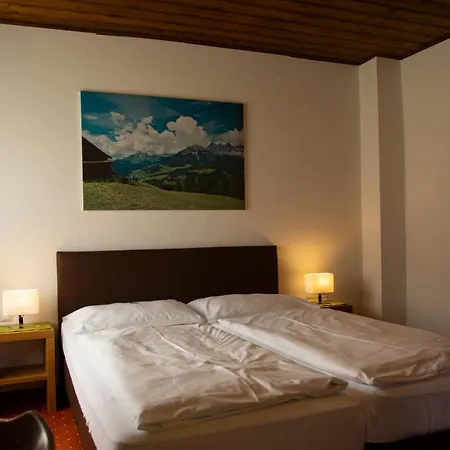Essl In Guest house 2*