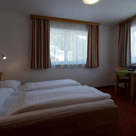Casa de hóspedes Essl In 2*